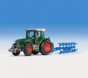 K 12209 Fendt Vario 926 mit Raabe 6- schar Pflug